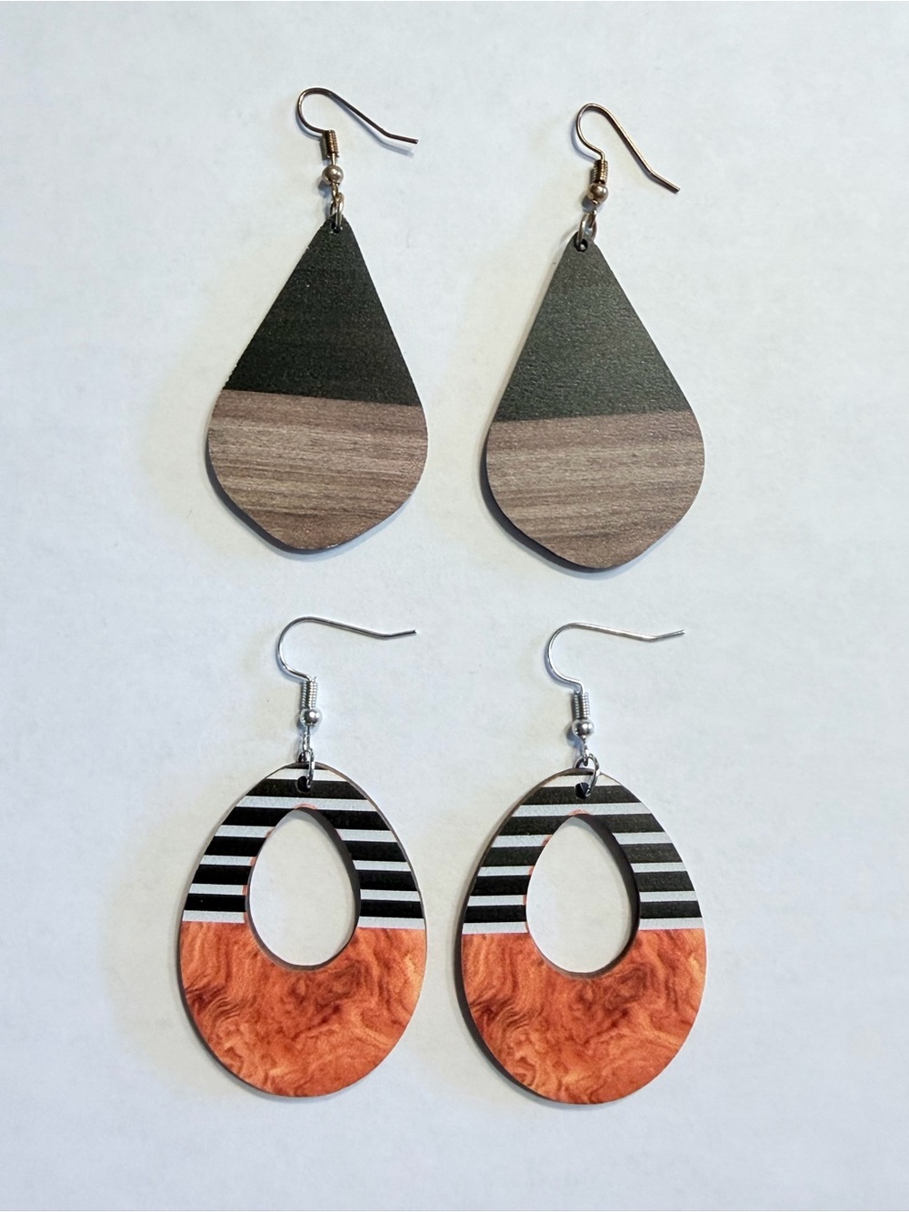 Women's Two-Pair Wooden Teardrop Earrings Set Black Brown striped & orange